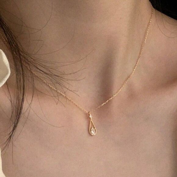 Gold Teardrop Rhinestone Pendant Necklace Adjustable Chain Fashion Jewelry New - Picture 2 of 6